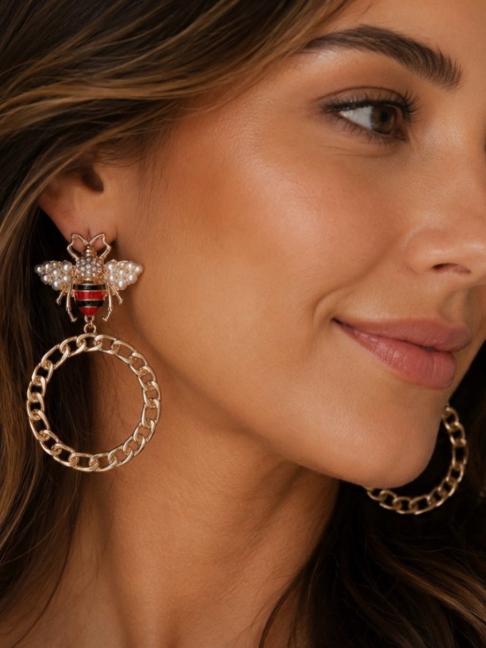 🌮NEW NOIR JEWELRY PEARL RHINESTONE BUMBLE BEE GOLD HOOP DANGLE EARRINGS